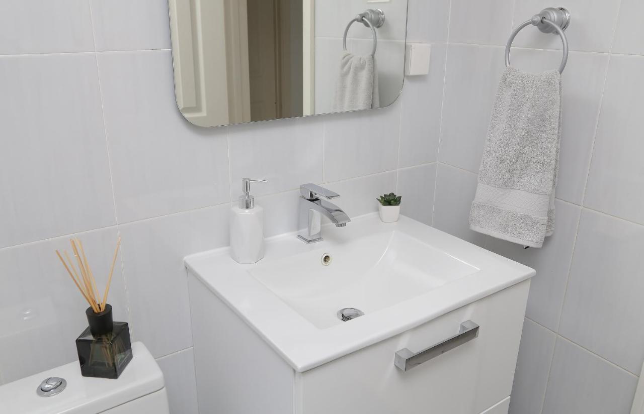 Spacious 2 Bedroom Apt Luxeview- Oldtownview, 10Min To Town دوبروفينك المظهر الخارجي الصورة